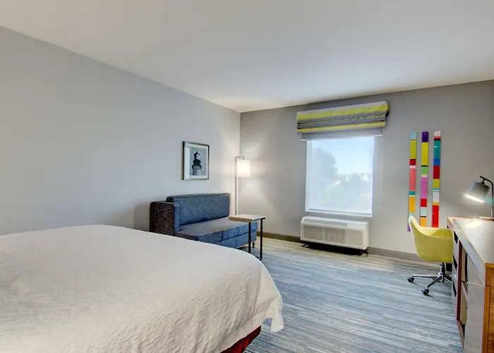 Hampton Inn & Suites Portland West