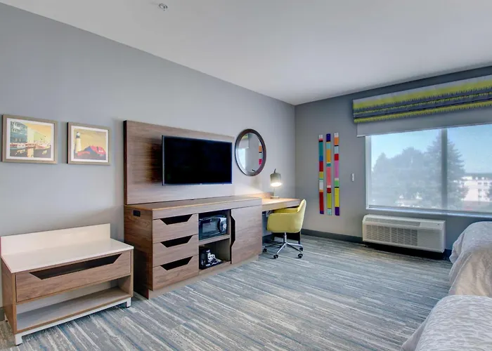 Hampton Inn & Suites Portland West